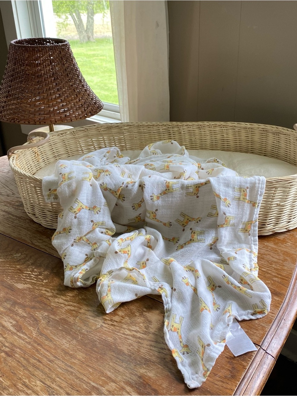 Baby Muslin Swaddle Blanket - White with Yellow Giraffe Print